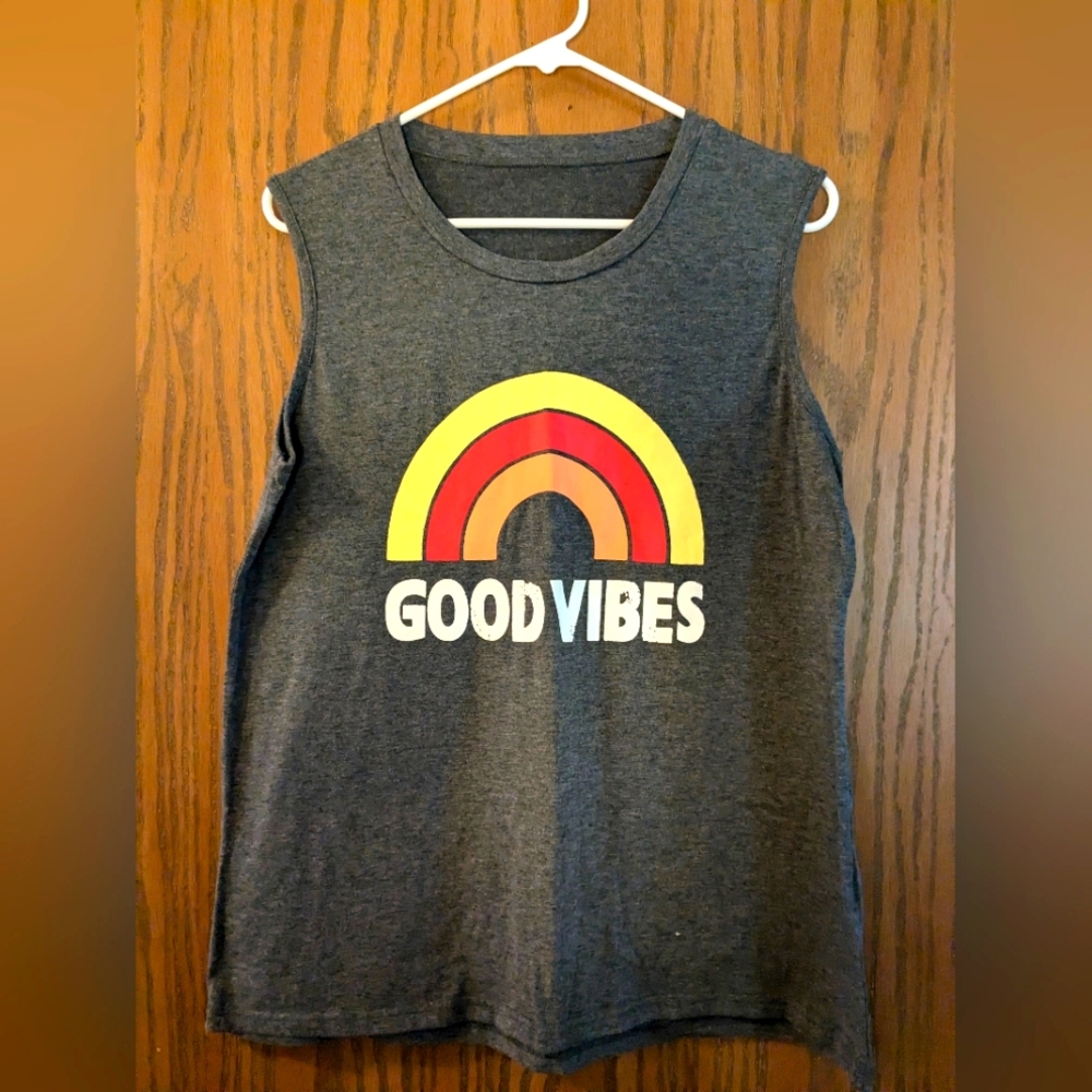 ⭐4 / $15 Good Vibes tank
